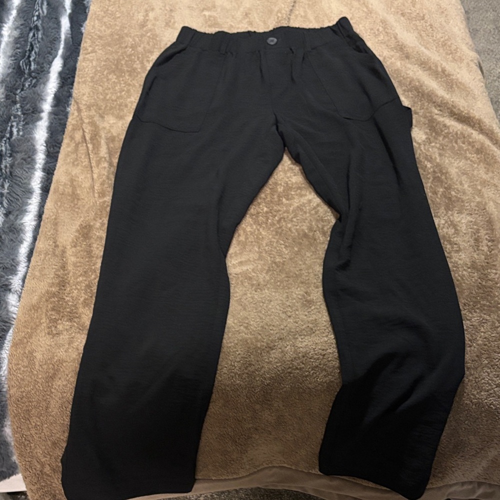 Soho Women’s Black Cargo Pants